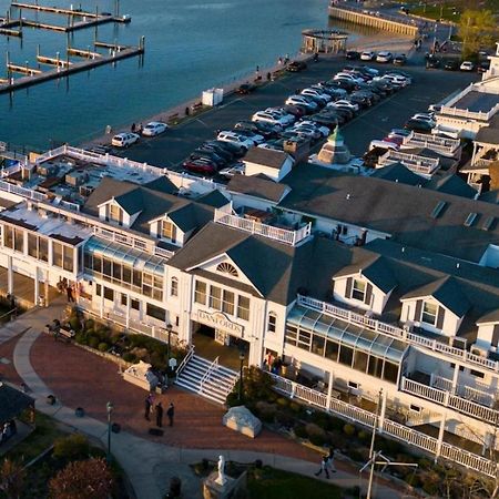 Danfords Hotel & Marina Port Jefferson Exterior photo