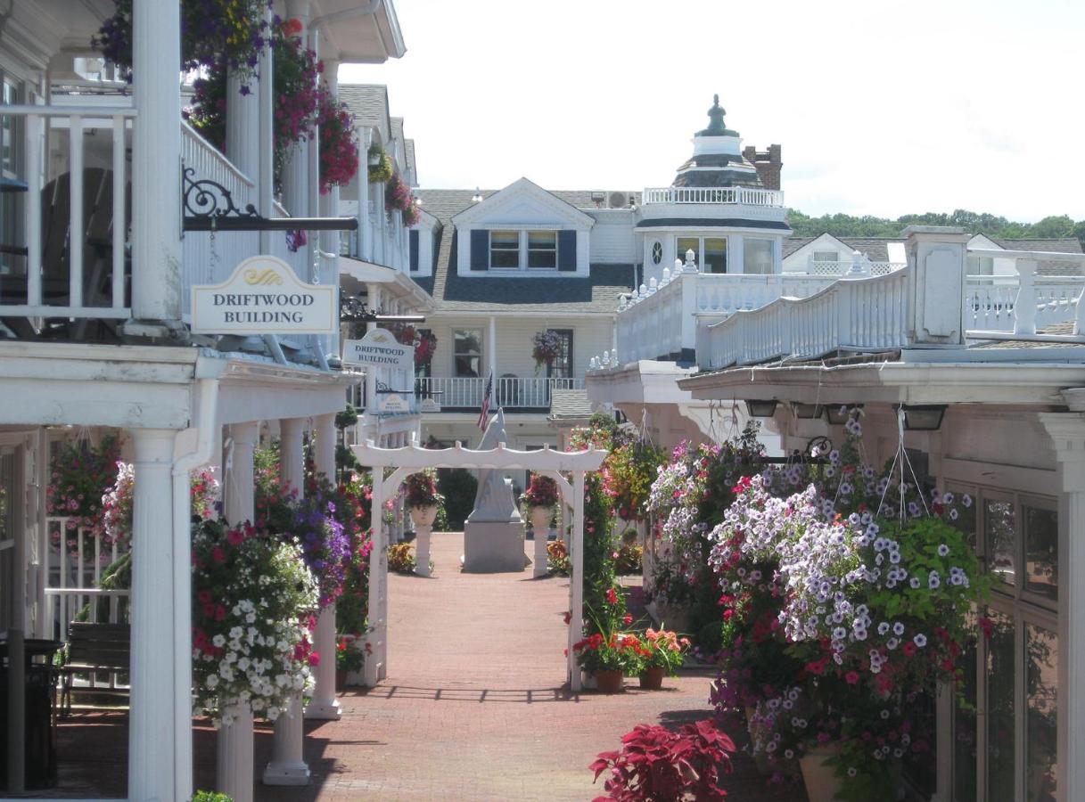 Danfords Hotel & Marina Port Jefferson Exterior photo