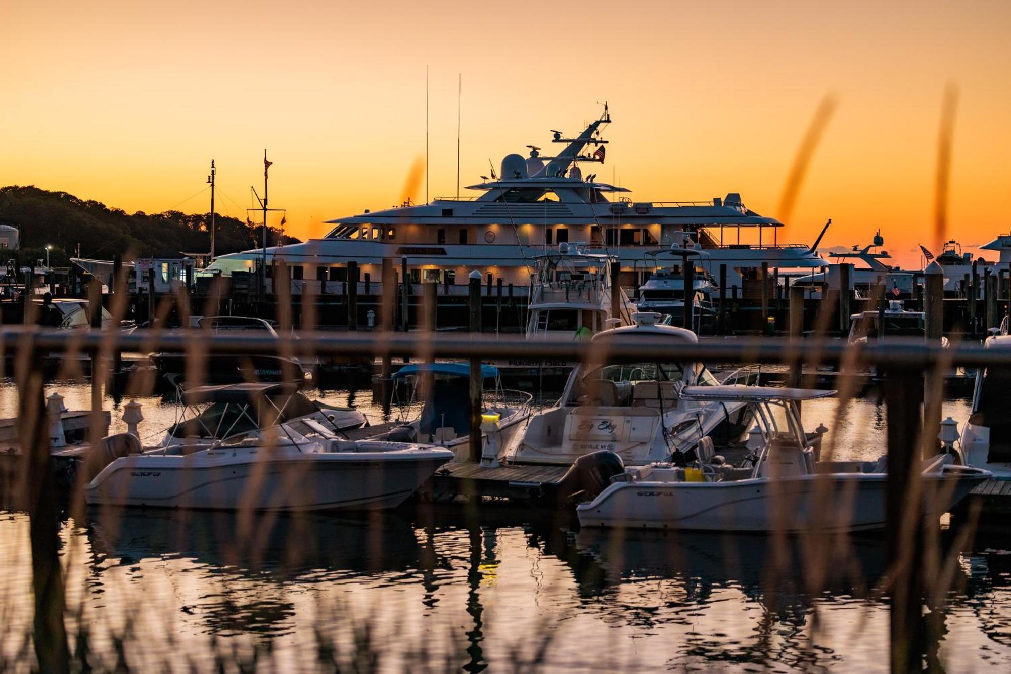 Danfords Hotel & Marina Port Jefferson Exterior photo